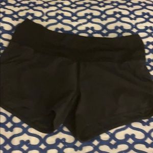 Size 6 Lululemon shorts